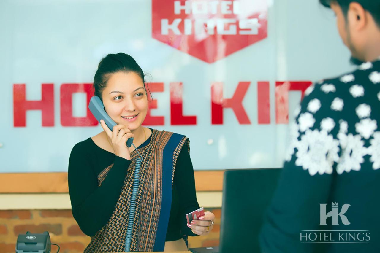 פוקהרה Hotel Kings מראה חיצוני תמונה
